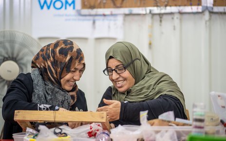 04_Syrians enrolled in the cash-for-work programme craft jewellery at the Oasis Center for Resilience-min.jpg